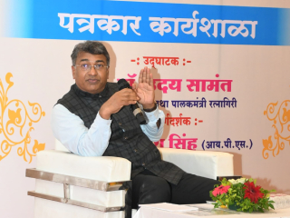 माध्यमांनी समाजाचे वैचारिक नेतृत्व करावे ! – संचालक हेमराज बागुल
