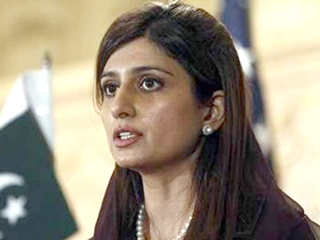 Hina Rabbani Khar : पाकच्या माजी परराष्ट्रमंत्री हिना रब्बानी खार यांच्याकडून आतंकवाद्याला पाठीशी घालण्याचा प्रयत्न