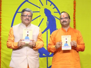 भारतभरात सनातनच्या विविध भाषांतील ग्रंथांचे गुरुपौर्णिमेनिमित्त प्रकाशन