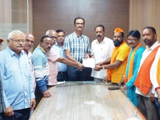 श्री गणेशमूर्तींच्या वहात्या पाण्यातील परंपरागत विसर्जनाला प्रशासनाने आडकाठी आणू नये !