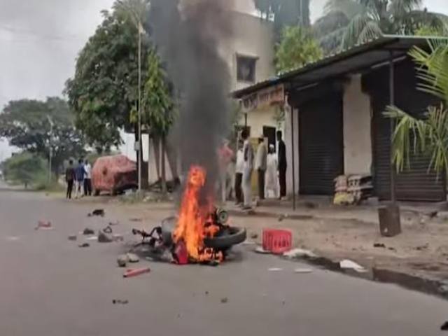 Yavat Pune Offensive Post : धर्मांधाच्या आक्षेपार्ह पोस्टमुळे यवत (पुणे) येथे तणाव !