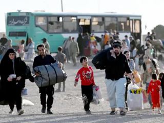 Iran Expels Refugees :  इराणकडून १०० दिवसांत १० लाख अफगाण निर्वासितांची हकालपट्टी !
