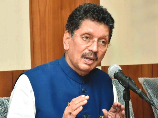 जर्मनीत नोकरी देण्याच्या नावाखाली तरुणांची फसवणूक झालेली नाही ! – आमदार दीपक केसरकर