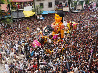 लव्ह जिहाद, ऑपरेशन सिंदूर, महागाई, भ्रष्टाचार यांवरील बडगे झाले आकर्षणाचे केंद्र !
