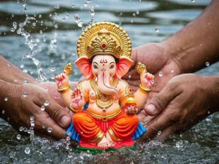 खाडीत जलकुंभ बनवून विसर्जन करू द्या ! – आमदार जितेंद्र आव्हाड, शरद पवार गट