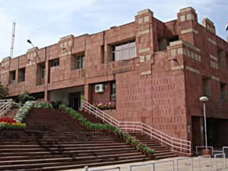 JNU Former Professor Financial Fraud : ८८ लाख रुपयांच्या गैरव्यवहारप्रकरणी ‘जे.एन्.यू.’च्या माजी प्राध्यापकाविरुद्ध गुन्हा नोंद