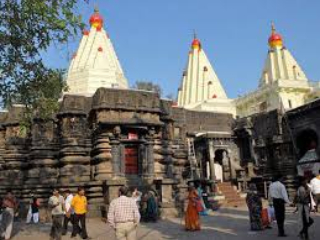 कोल्हापूर येथील श्री महालक्ष्मीदेवीच्या मंदिरात आलेला अनुभव