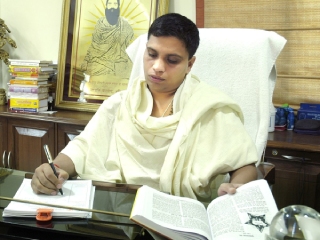 Acharya Balkrishna : ‘पतंजलि आयुर्वेद’चे आचार्य बालकृष्ण यांचा जगभरातील सर्वोच्च शास्त्रज्ञांमध्ये समावेश !