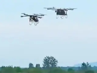 Flying Cars Crash : चीनमध्ये उडणार्‍या २ चारचाकी गाड्या एकमेकांवर आदळून झाला अपघात