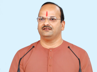 माजी सरन्यायाधीश हिंदु संतांकडे गेले; म्हणून शाम मानव यांना पोटशूळ ! – अभय वर्तक, प्रवक्ते, सनातन संस्था