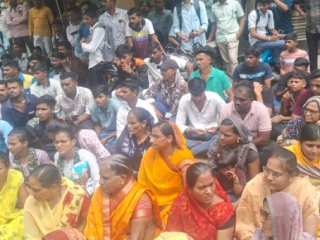 जळगाव पोलीस अधिकार्‍यांकडून महिला आणि धारकरी यांना शिवीगाळ, नोटिसा