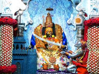 श्री तुळजाभवानीदेवीची भवानी तलवार अलंकार महापूजा !