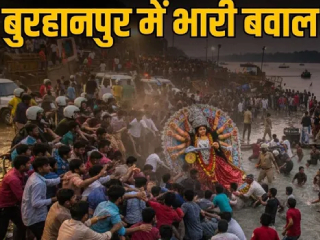 Durga Idol Vandalised : मशिदीसमोरून जाणार्‍या श्री दुर्गादेवी मूर्तीच्या मिरवणुकीवर मुसलमानांनी केलेल्या दगडफेकीत मूर्ती खंडित !