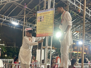 कोराडी (नागपूर) येथील प्रसिद्ध श्री महालक्ष्मी जगदंबा देवस्थान येथे सनातन संस्थेच्या ग्रंथांचे प्रदर्शन