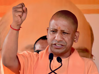 Yogi Adityanath : भविष्यात संस्कृतच जगाला जोडणारी भाषा ठरेल ! – मुख्यमंत्री योगी आदित्यनाथ