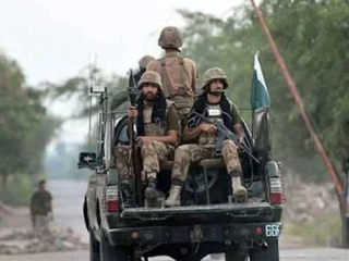 Attack On Pakistani Army : तालिबानी आतंकवाद्यांच्या आक्रमणात पाकचे ११ सैनिक आणि २ अधिकारी ठार