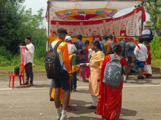 ‘लव्ह जिहाद’विरोधी कायद्याच्या मागणीसाठी सोलापूर येथे स्वाक्षरी मोहीम !