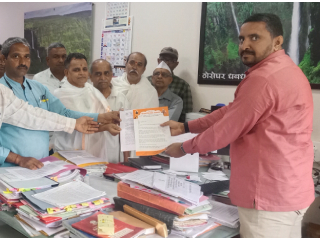 ‘मनाचे श्लोक’ चित्रपटाचे नाव पालटा !