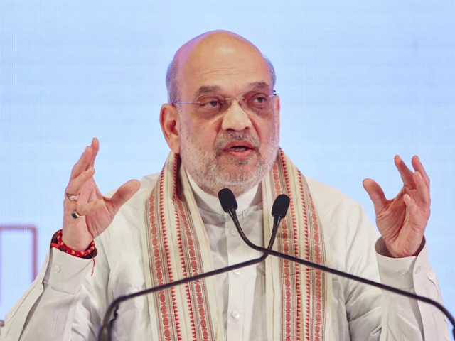 Home Minister Amit Shah : भारतात मुसलमानांची लोकसंख्या प्रजनन दरामुळे नाही, तर घुसखोरीमुळे वाढली !