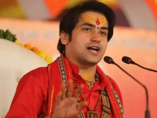 Pandit Dhirendrakrushna Shastri : आम्ही बकरी ईदविषयी बोलत नसल्याने दिवाळीत फटाके फोडण्यावरून हिंदूंना कुणी उपदेश करू नये !