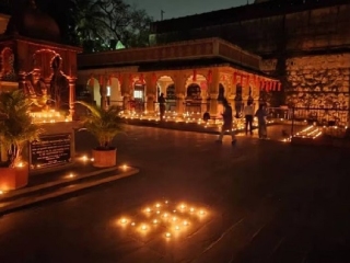 सहस्रो दिव्यांनी प्रकाशमय होत उजळून निघाली पुण्यातील पर्वती !
