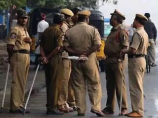 Sambhal Violence : संभल (उत्तरप्रदेश) येथे दिवाळीच्या फटाक्यांवरून हिंदु-मुसलमानांमध्ये संघर्ष !