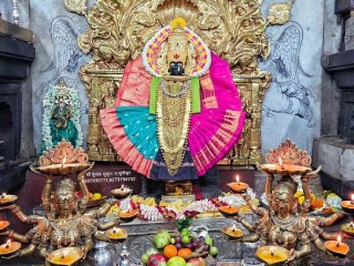 श्री महालक्ष्मीदेवी मंदिराच्या संरक्षणासाठी १५ दिवसांत अधिसूचना काढा !