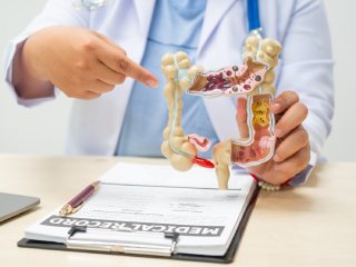 शौचविधीच्या वेळी आपणही ही चूक करत आहात का ?