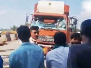 बेळगावातील ऊसदराच्या आंदोलनाला हिंसक वळण !