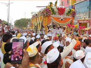 संत नामदेव महाराज आणि पांडुरंग यांच्या पालखी सोहळ्याचा पुरंदरमध्ये प्रवेश !