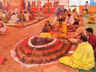 श्रीकृष्ण जन्मभूमीच्या मुक्तीसाठी १६ देशांमध्ये ‘श्री नारायण महायज्ञा’ला प्रारंभ : मुंबईतही महायज्ञ चालू !