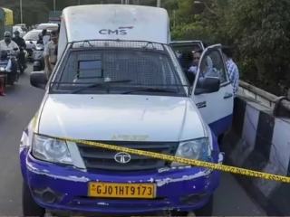 Bengaluru Robbery : बेंगळुरू येथे ए.टी.एम्.मध्ये भरण्यासाठी नेण्यात येणारे ७ कोटी रुपये चोरट्यांनी लुटले !