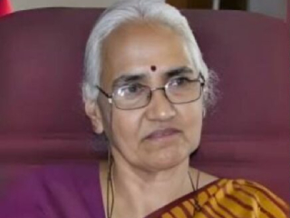 B. T. Lalitha Naik : (म्हणे) ‘राम, लक्ष्मण आदर्श नाहीत, तर क्रूर आहेत !’