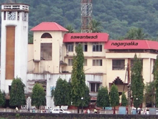 सावंतवाडी शहरात आत्महत्येची सलग तिसरी घटना घडल्याने खळबळ