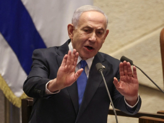 Netanyahu Apology : इस्रायलचे पंतप्रधान नेतान्याहू यांनी भ्रष्टाचारांच्या प्रकरणी राष्ट्रपतींची मागितली क्षमा !