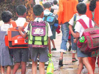 पालकांचा कल सरकारी शाळांऐवजी अनुदानित आणि खासगी शाळांकडे