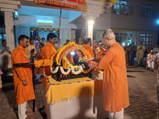 ‘श्री शिवगिरी’ संप्रदायाच्या दत्त पालखीच्या माध्यमातून सनातनच्या देवद (पनवेल) येथील आश्रमात श्री दत्तगुरूंचे आगमन !