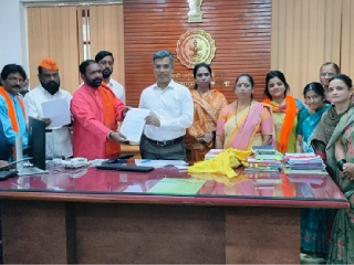 मंदिरांचे मुद्रांक शुल्क यांसह सर्व प्रकारचे शुल्क आणि कर पूर्णपणे रहित करा ! – महाराष्ट्र मंदिर महासंघाचे निवेदन