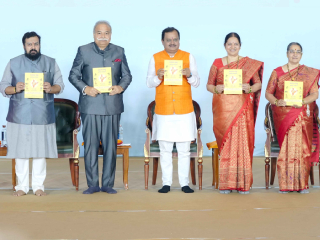 #Shankhanad Mahotsav Delhi : ‘सनातन राष्ट्र : चुनौतियां एवं चिंतन’ या हिंदी भाषेतील सनातन संस्थेच्या ग्रंथाचे प्रकाशन !