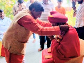 सनातन धर्माला ‘विश्वधरोहर’ म्हणून प्रतिष्ठा मिळण्यासाठी कार्यरत असलेल्या सनातन संस्था आणि हिंदु जनजागृती समिती यांना आशीर्वाद ! – परमपूज्य डॉ. सचिन्द्रनाथजी महाराज