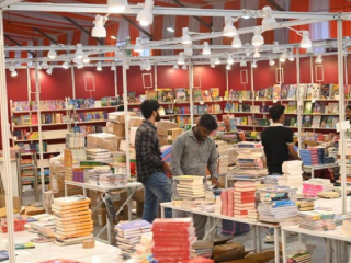 महाराष्ट्राच्या प्रत्येक जिल्ह्यात भरवली जाणार पुस्तकांची जत्रा !