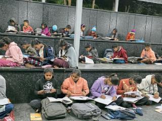 स्मशानभूमीत अभ्यासिका ?