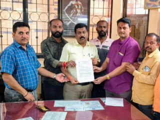 एस्.टी. प्रवाशांच्या सुविधेसाठी घोषित करण्यात आलेले संपर्क क्रमांक कार्यान्वित करावेत !