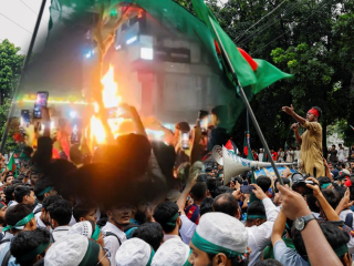 Bangladesh Blasphemy Cases : बांगलादेशात यावर्षी हिंदूंवर ईशनिंदेशी संबंधित ७१ गुन्हे !