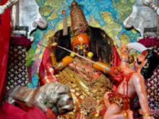 श्री तुळजाभवानीदेवीची ‘महिषासुरमर्दिनी’ रूपात अलंकार महापूजा !