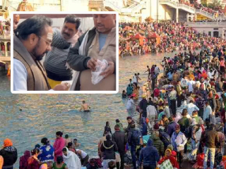 Kumbh Aadhaar Checks : कुंभपर्वापूर्वी अहिंदूंना प्रवेश रोखण्यासाठी हरिद्वारच्या घाटावर पडताळले जात आहेत आधार कार्ड !