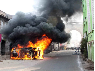 Bhagyanagar Violence : भाग्यनगर (तेलंगाणा) येथे अज्ञाताकडून मंदिरात तोडफोड झाल्यानंतर हिंसाचार