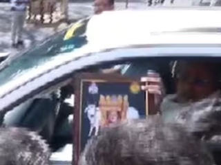 Karnataka CM Siddaramaiah : राघवेंद्र स्वामी यांची प्रतिमा स्वीकारण्यास कर्नाटकचे मुख्यमंत्री सिद्धरामय्या यांचा नकार !