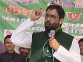 (म्हणे) ‘मुसलमानांनी २४ मुले जन्माला घालावीत !’ – AIMIM Leader Shaukat Ali