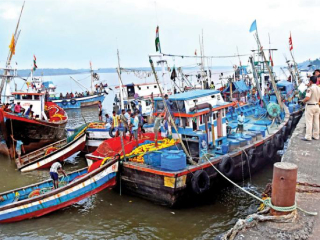 महाराष्ट्रात मासेमारी बंदीचा कालावधी १५ ऑगस्टपर्यंत वाढवला